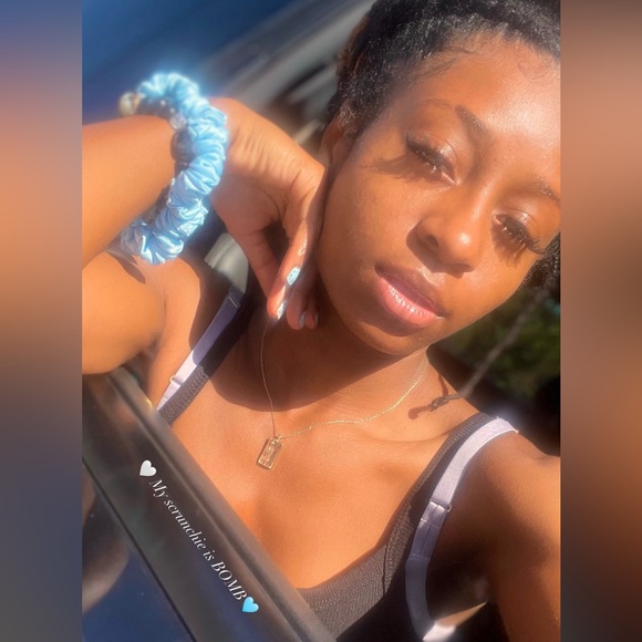 Meet your Posher, Jermera - Picture 2 of 2